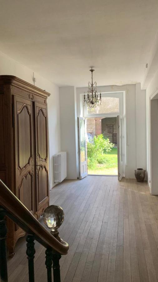 Grand Corps De Ferme A La Rue Messire Etienne 89113 Neuilly Valravillon Villa Bagian luar foto