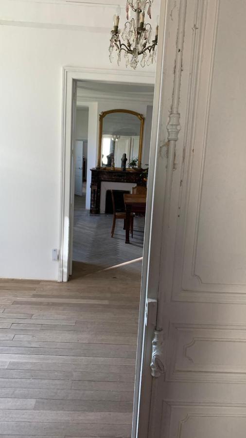 Grand Corps De Ferme A La Rue Messire Etienne 89113 Neuilly Valravillon Villa Bagian luar foto