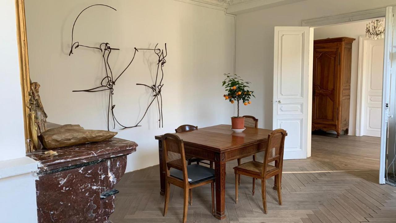 Grand Corps De Ferme A La Rue Messire Etienne 89113 Neuilly Valravillon Villa Bagian luar foto
