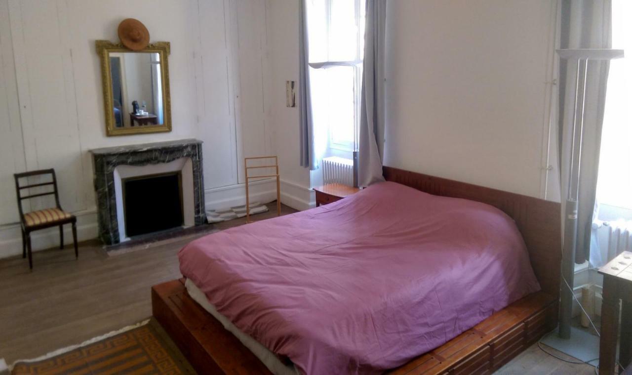 Grand Corps De Ferme A La Rue Messire Etienne 89113 Neuilly Valravillon Villa Bagian luar foto